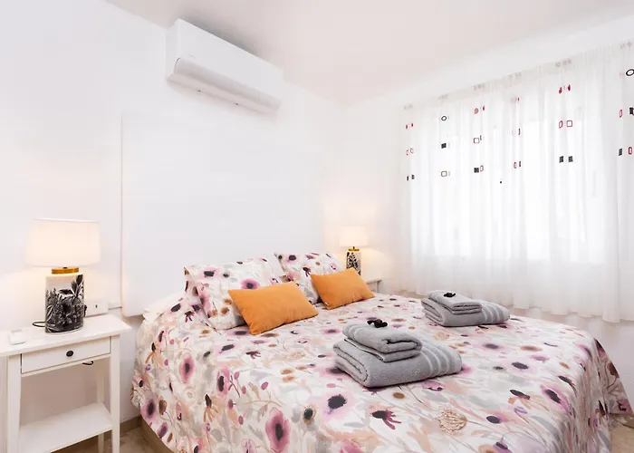 Casa Glenys Con Piscina Privada Y Vistas Al Golf Y Mar *